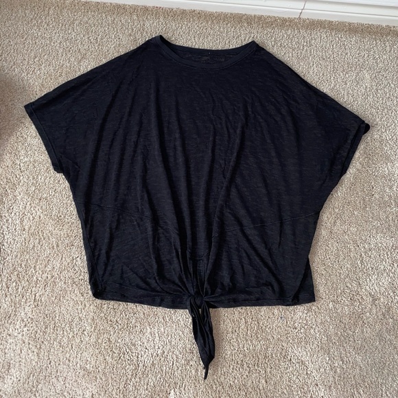 lululemon athletica Tops - LULULEMON Black Short Sleeve